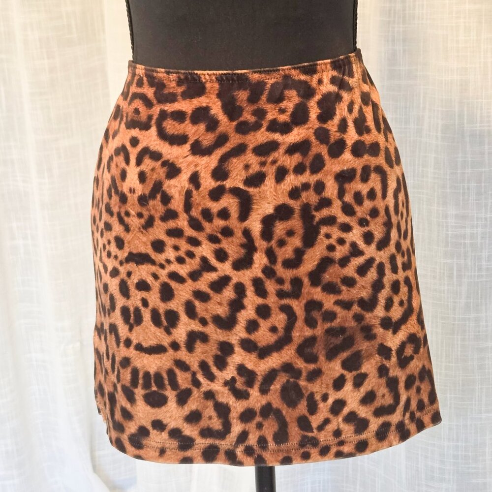 ✨ Lip Service Iconic Animal Print Mini Skirt ✨